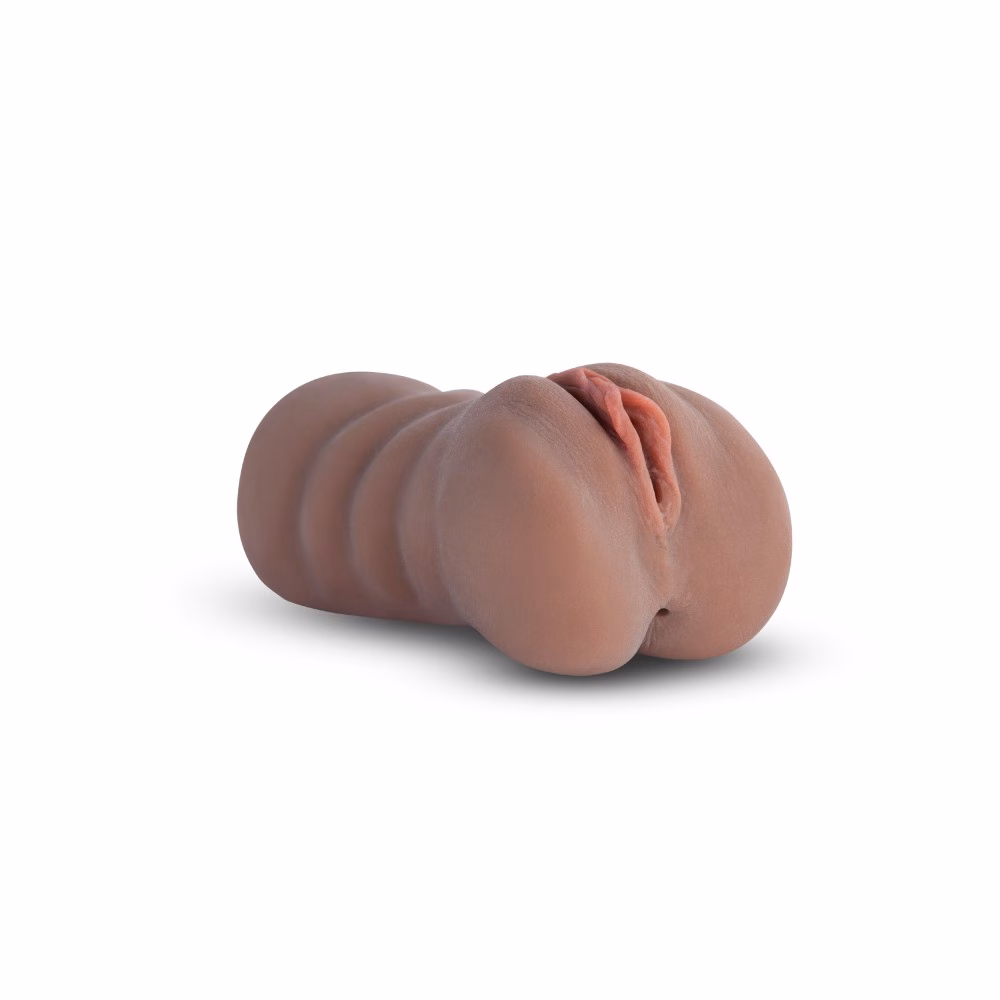 I Dream of MILF - Cassandra - Brown - Image 2