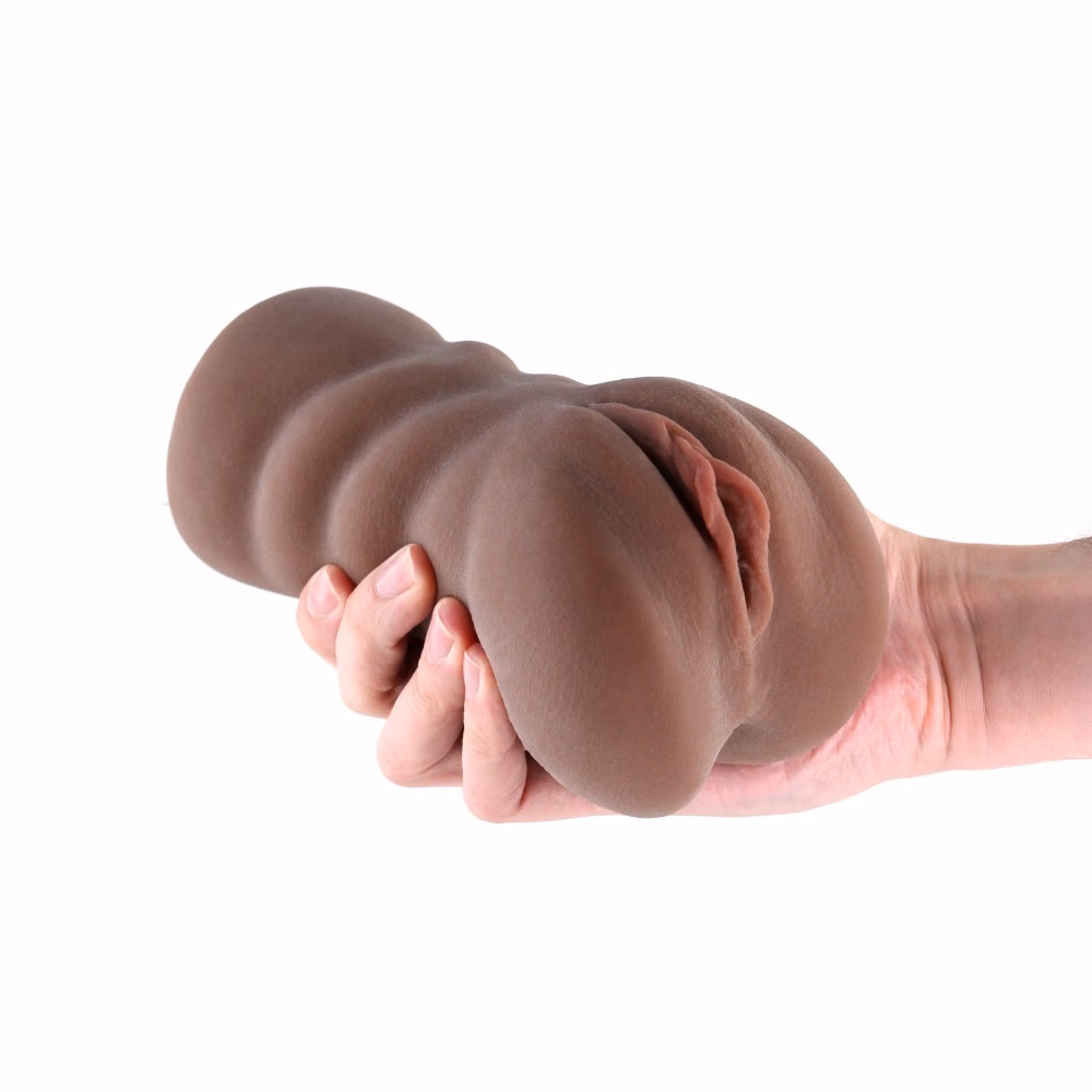 I Dream of MILF - Cassandra - Brown - Image 3